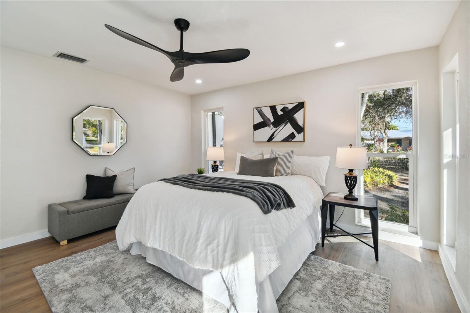 570 CASLER AVE, CLEARWATER, FL — photo 24