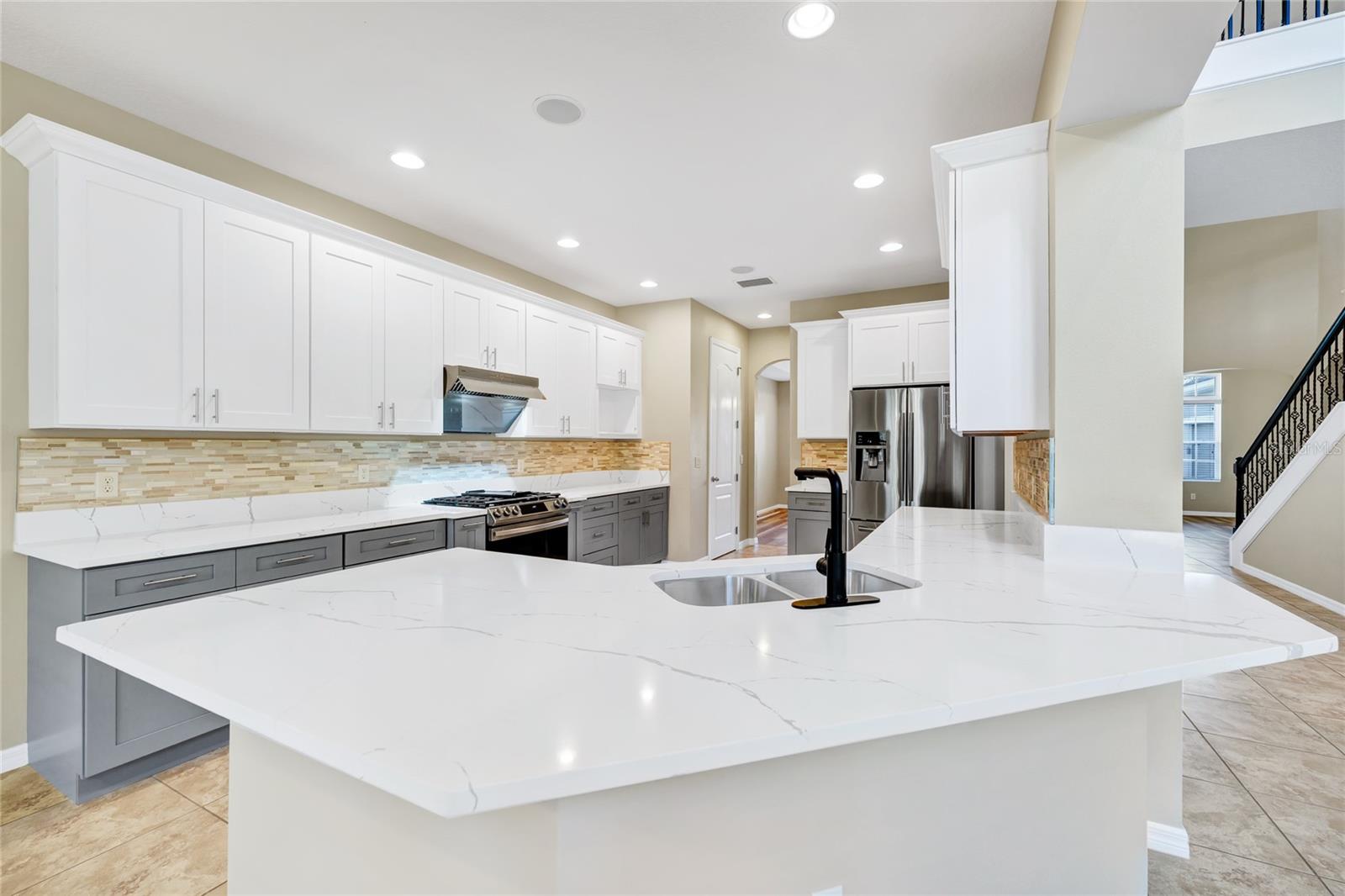 15558 SANDFIELD LOOP, WINTER GARDEN, FL — photo 2