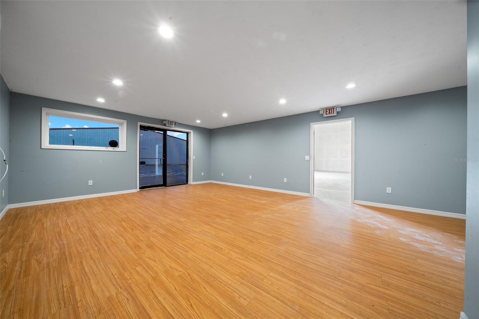 3073 NE 37TH PL, WILDWOOD, FL — photo 5