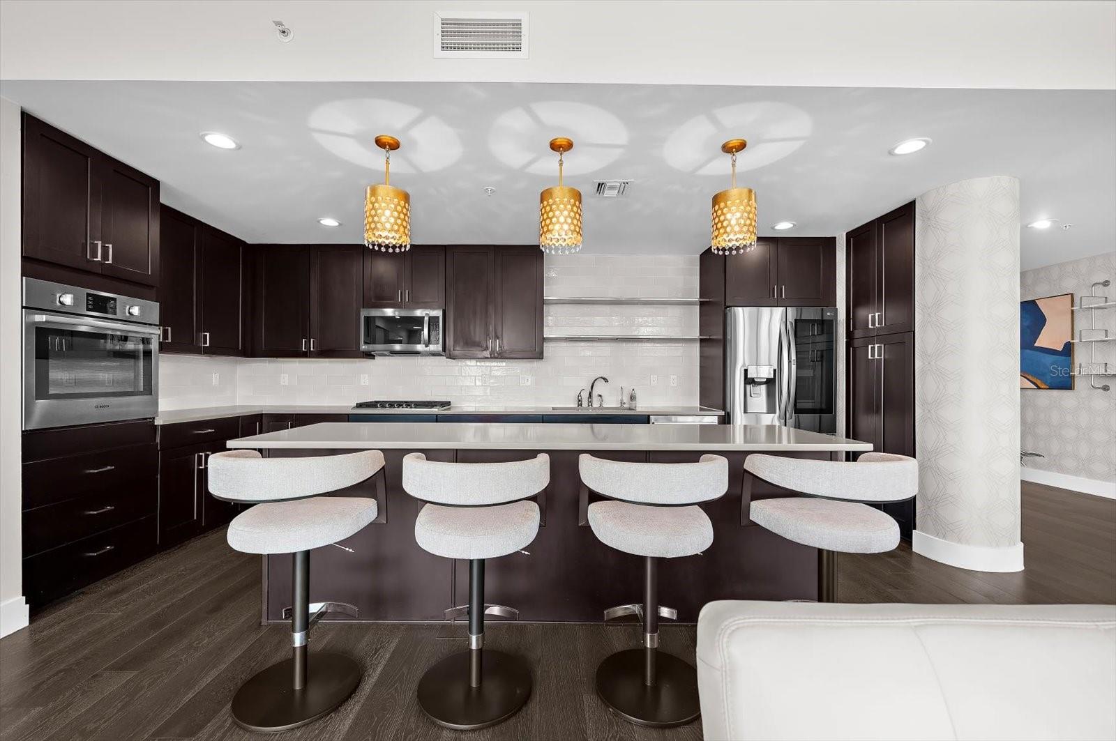 176 4TH AVE NE #201, ST PETERSBURG, FL — photo 33