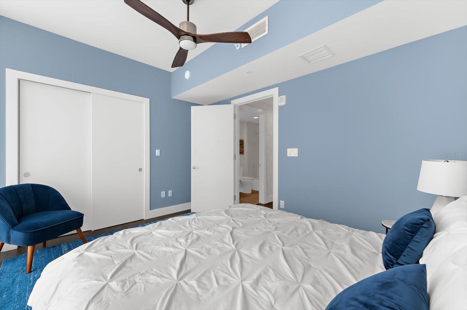 176 4TH AVE NE #201, ST PETERSBURG, FL — photo 40