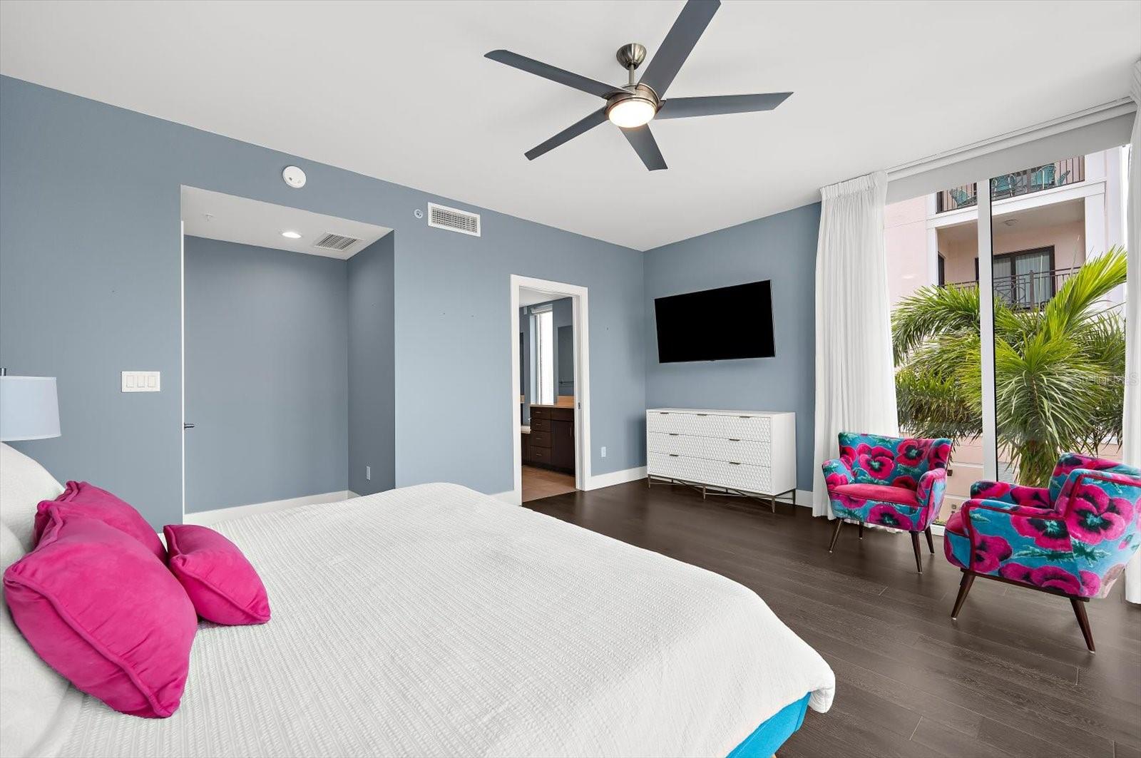 176 4TH AVE NE #201, ST PETERSBURG, FL — photo 47