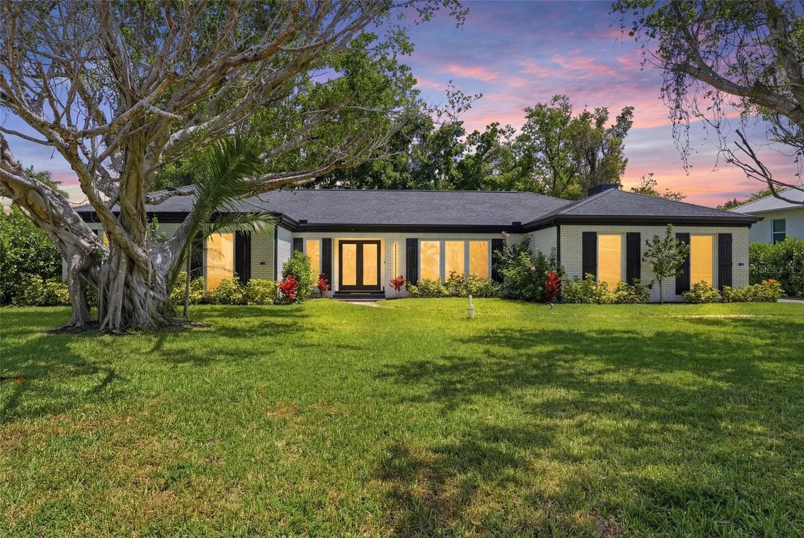 3931 W RIVERSIDE DR, FORT MYERS, FL