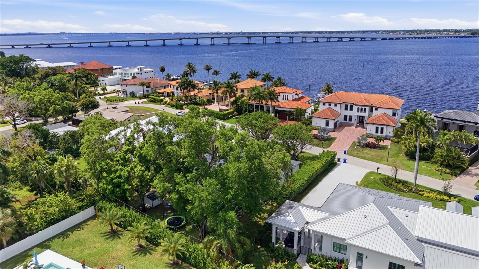 3931 W RIVERSIDE DR, FORT MYERS, FL — photo 50