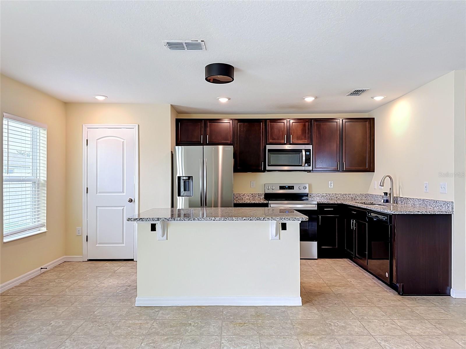 10624 MASSIMO DR, WIMAUMA, FL — photo 8