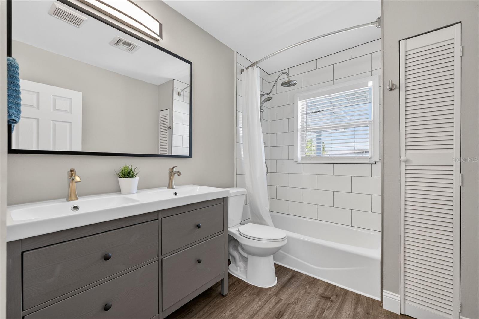 2806 UPPER TANGELO DR, SARASOTA, FL — photo 17