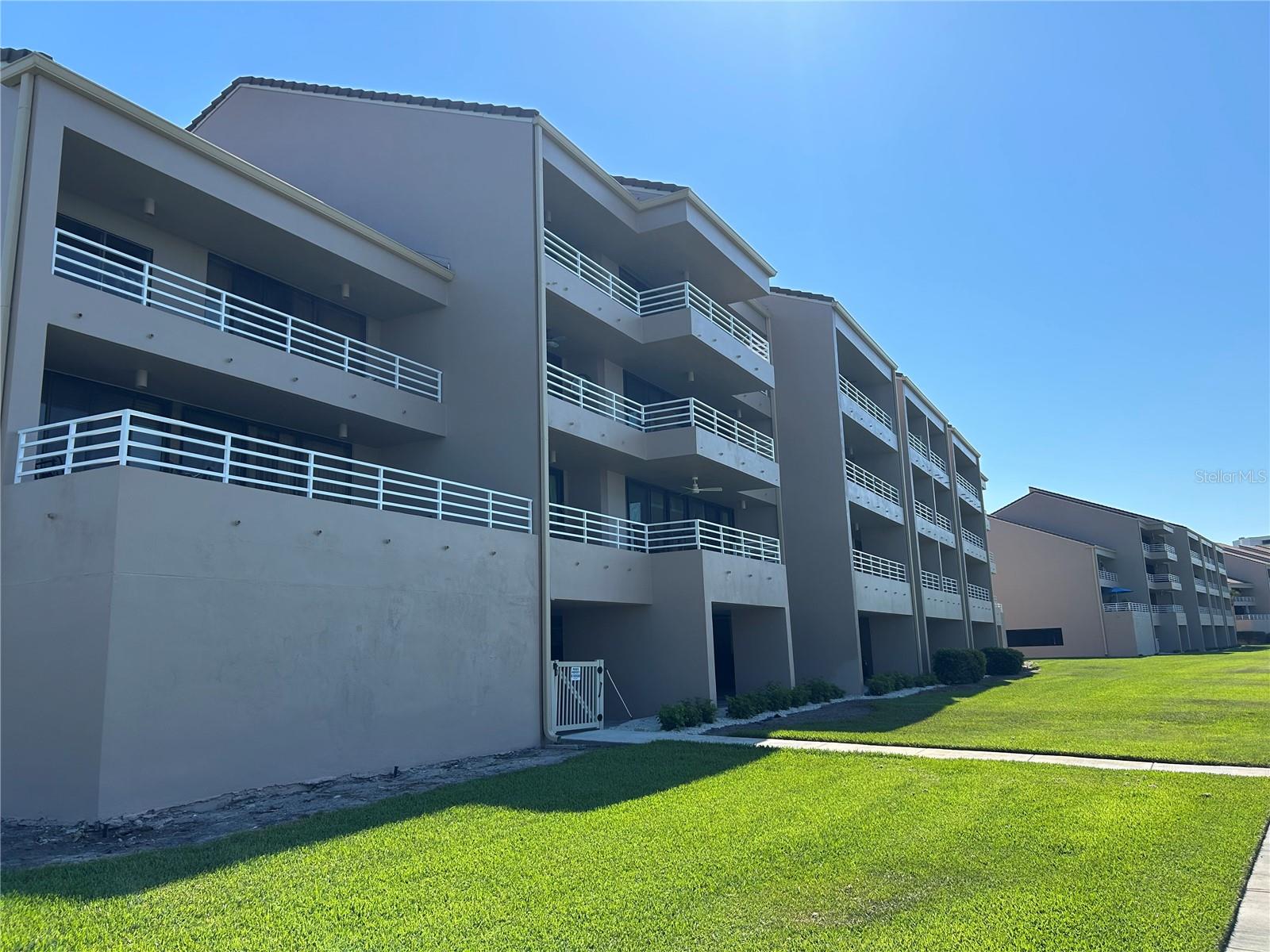 6260 KIPPS COLONY CT #203, GULFPORT, FL — photo 48
