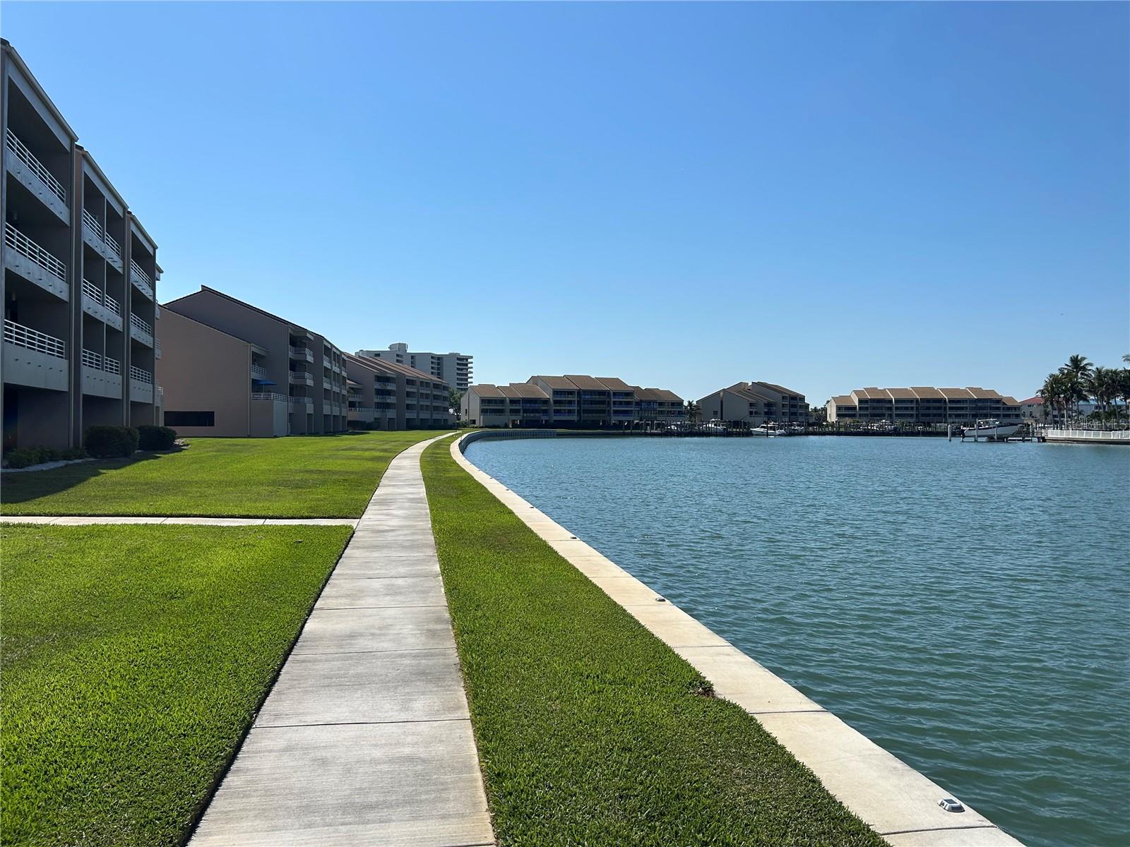 6260 KIPPS COLONY CT #203, GULFPORT, FL — photo 49