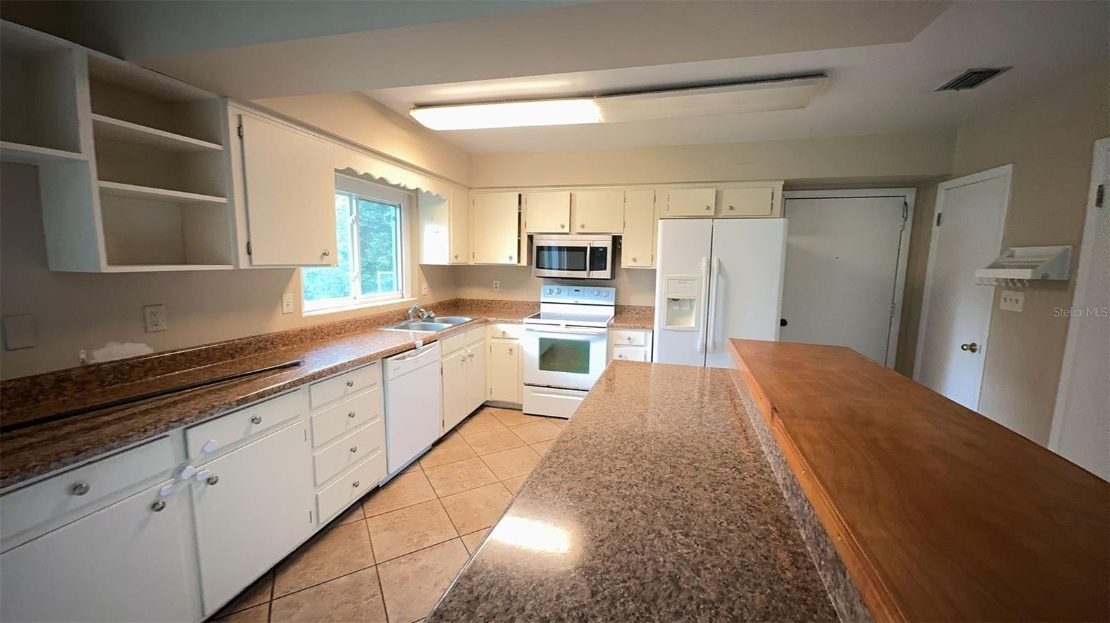 3330 NW 27TH AVE, GAINESVILLE, FL — photo 3