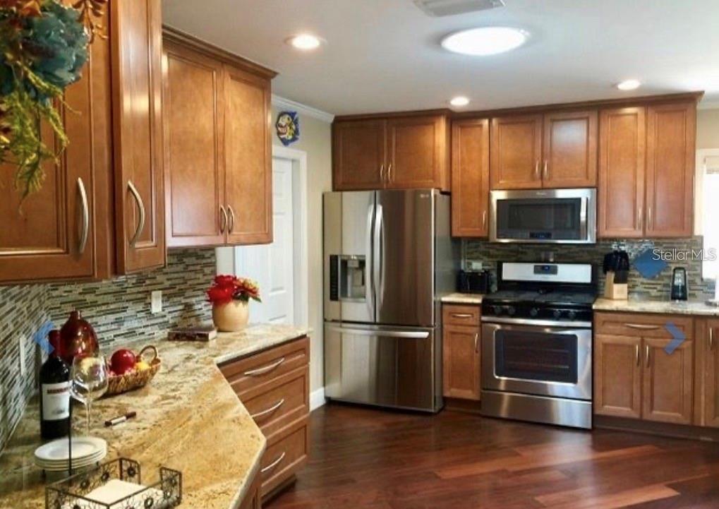 1041 REIDVILLE RD, THE VILLAGES, FL — photo 2