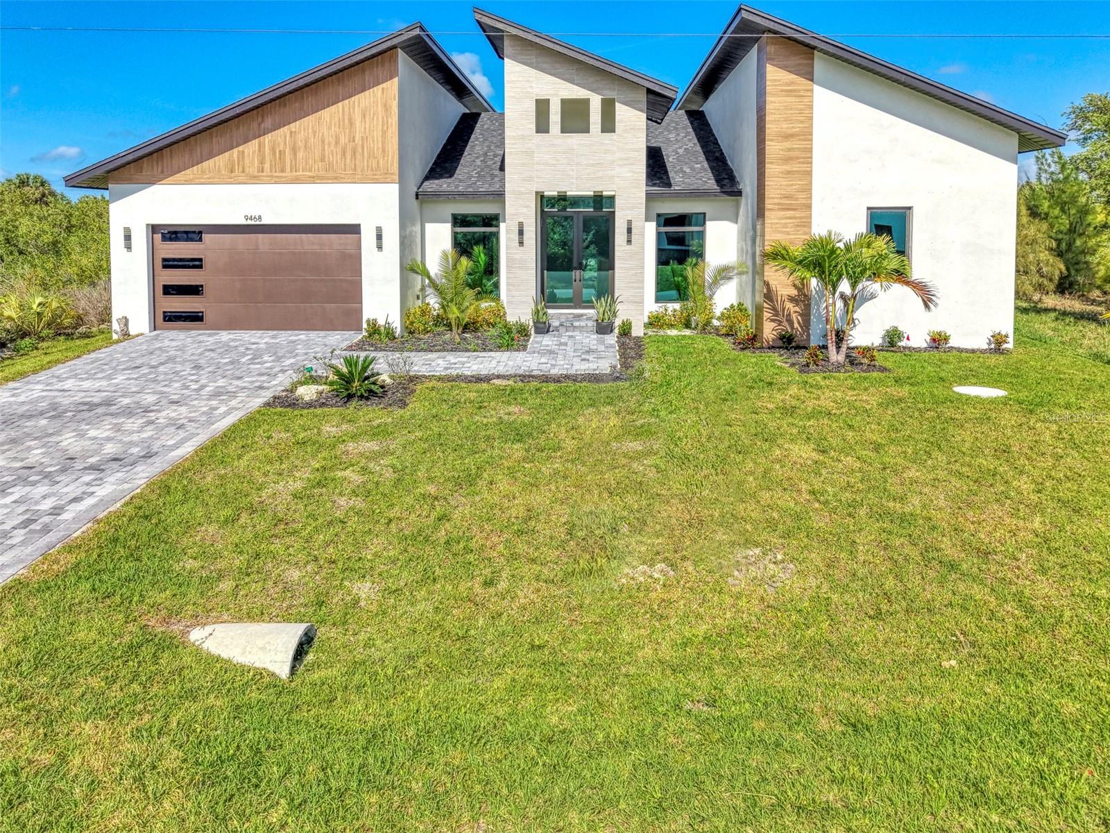 9468 ATTICA CIR, PORT CHARLOTTE, FL