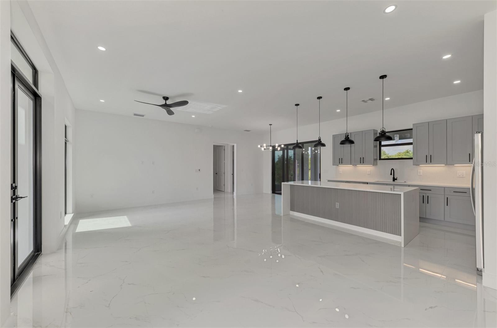 9468 ATTICA CIR, PORT CHARLOTTE, FL — photo 12