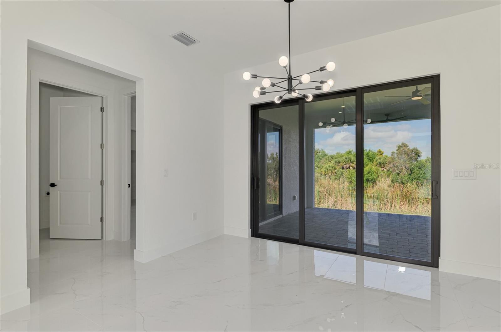 9468 ATTICA CIR, PORT CHARLOTTE, FL — photo 31
