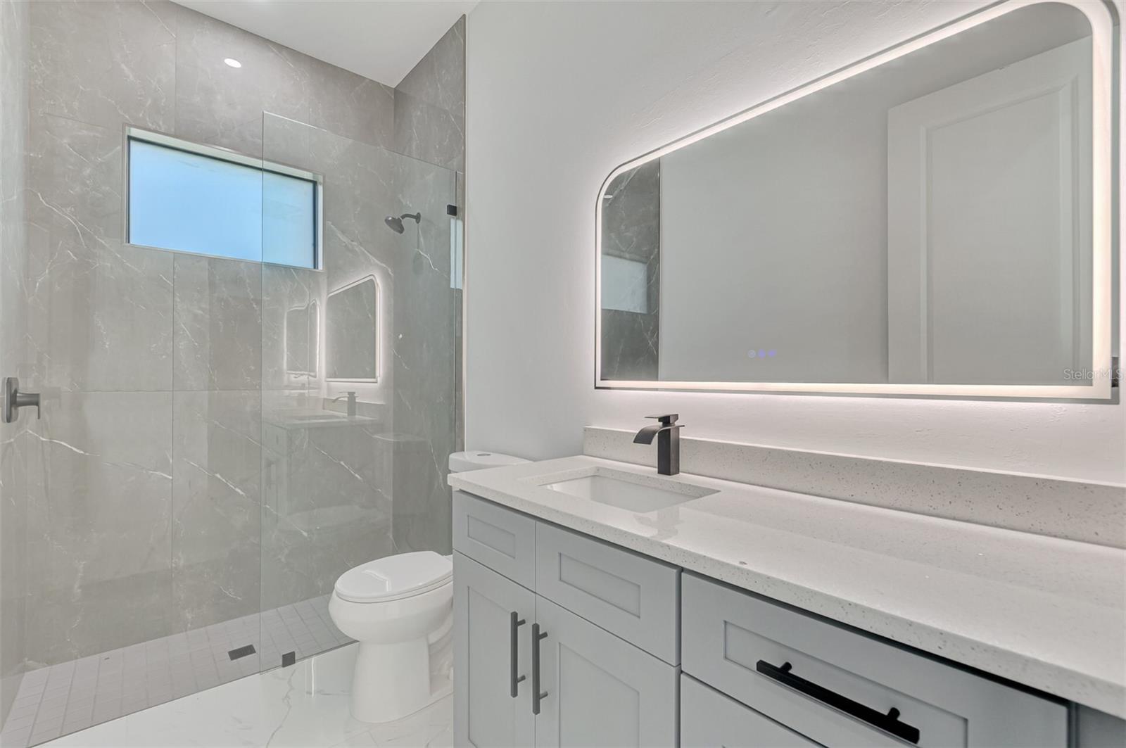 9468 ATTICA CIR, PORT CHARLOTTE, FL — photo 41