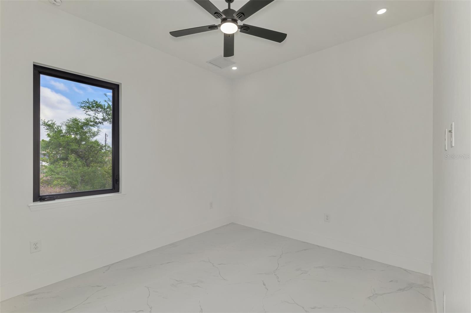 9468 ATTICA CIR, PORT CHARLOTTE, FL — photo 45
