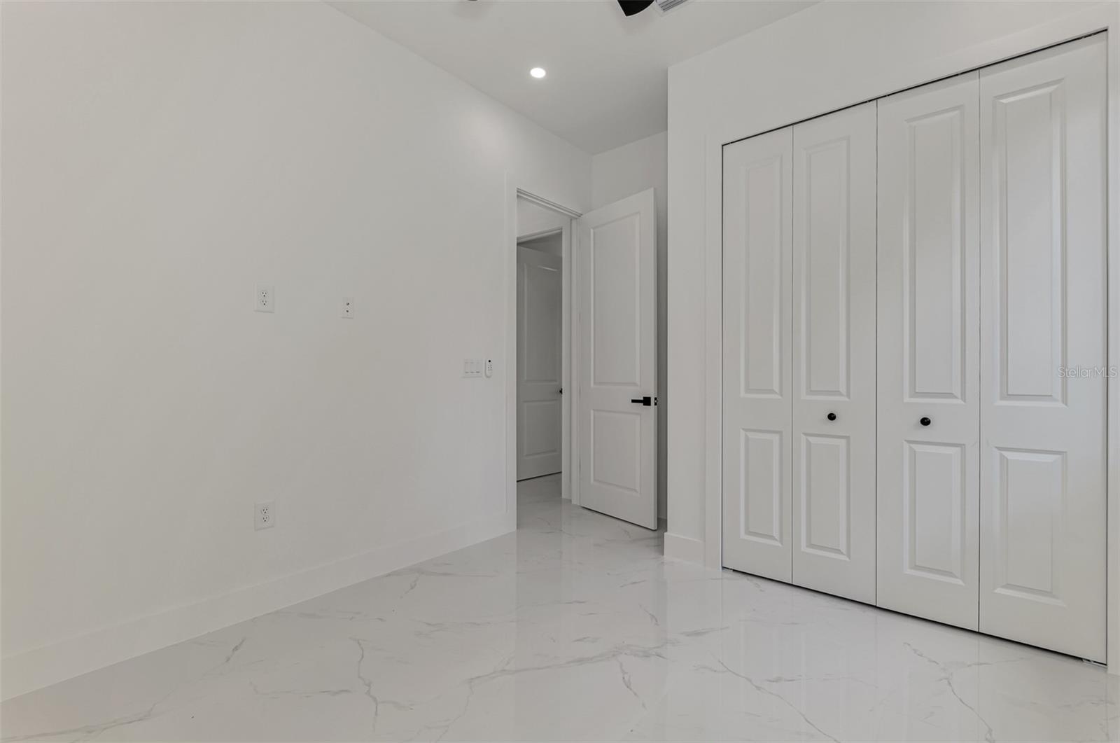 9468 ATTICA CIR, PORT CHARLOTTE, FL — photo 47