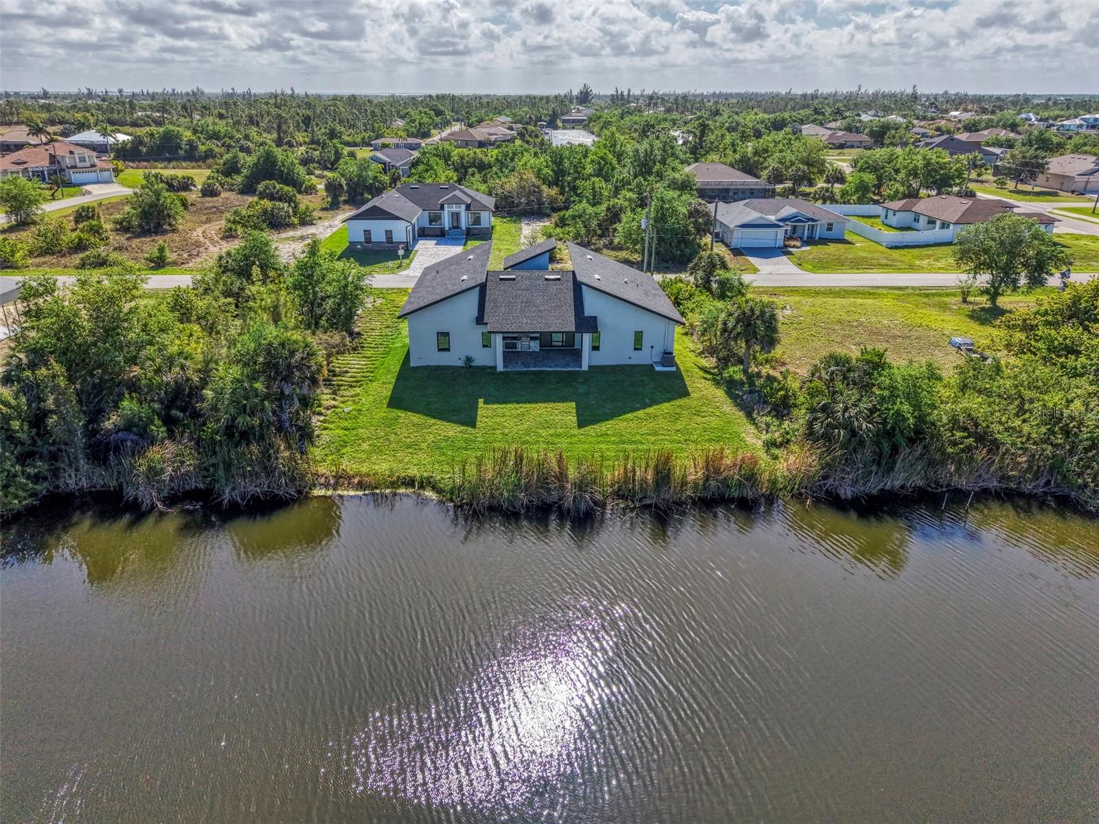 9468 ATTICA CIR, PORT CHARLOTTE, FL — photo 63
