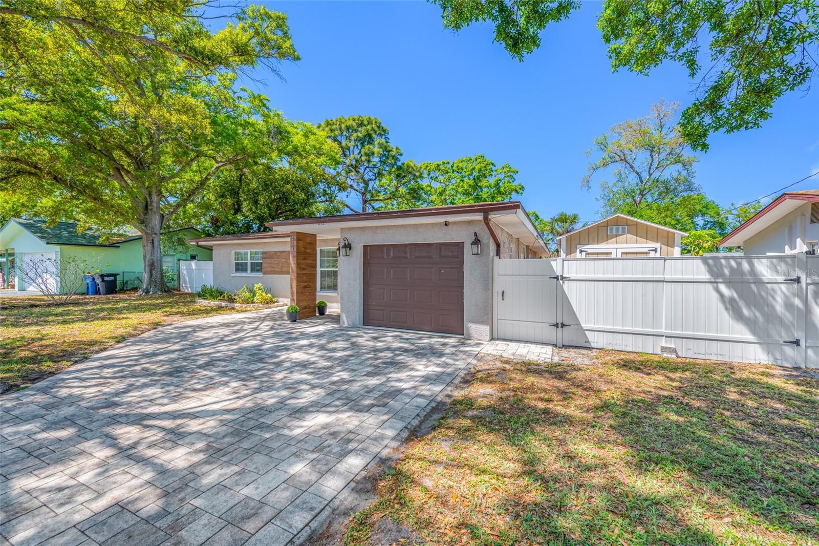 2212 NE COACHMAN RD, CLEARWATER, FL — photo 6
