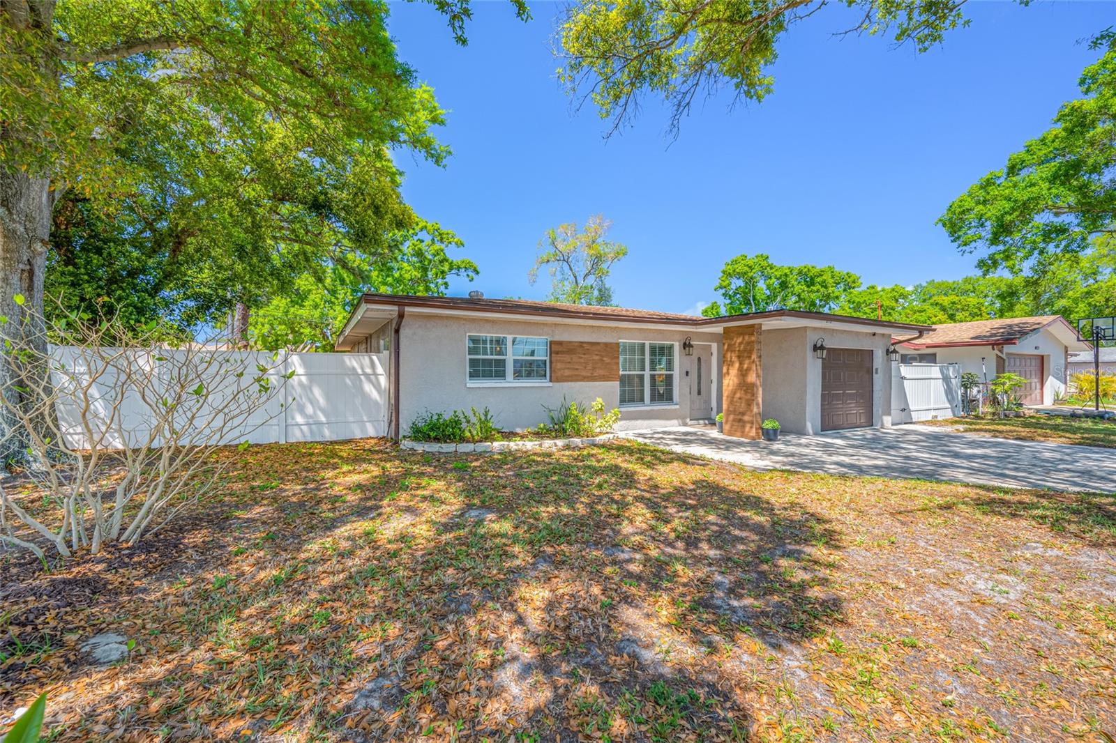 2212 NE COACHMAN RD, CLEARWATER, FL — photo 8