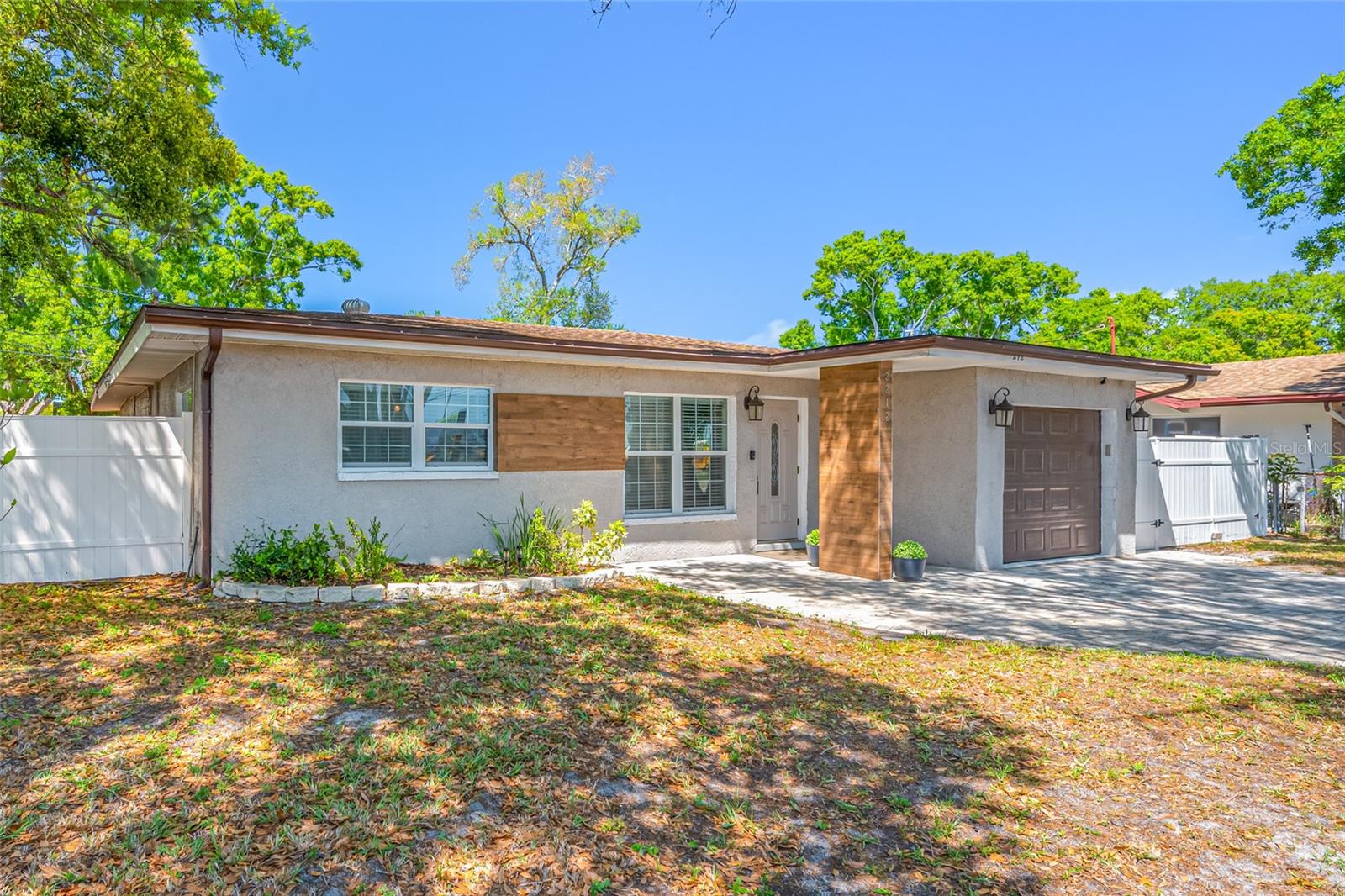 2212 NE COACHMAN RD, CLEARWATER, FL — photo 9