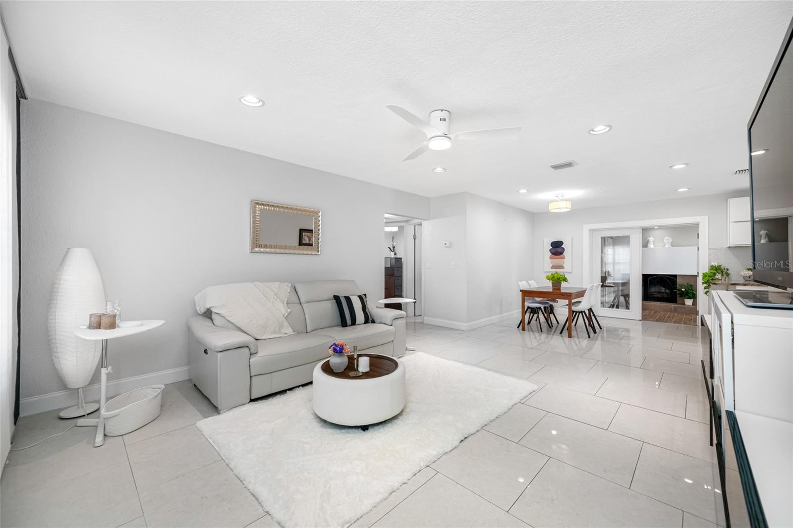 2212 NE COACHMAN RD, CLEARWATER, FL — photo 12