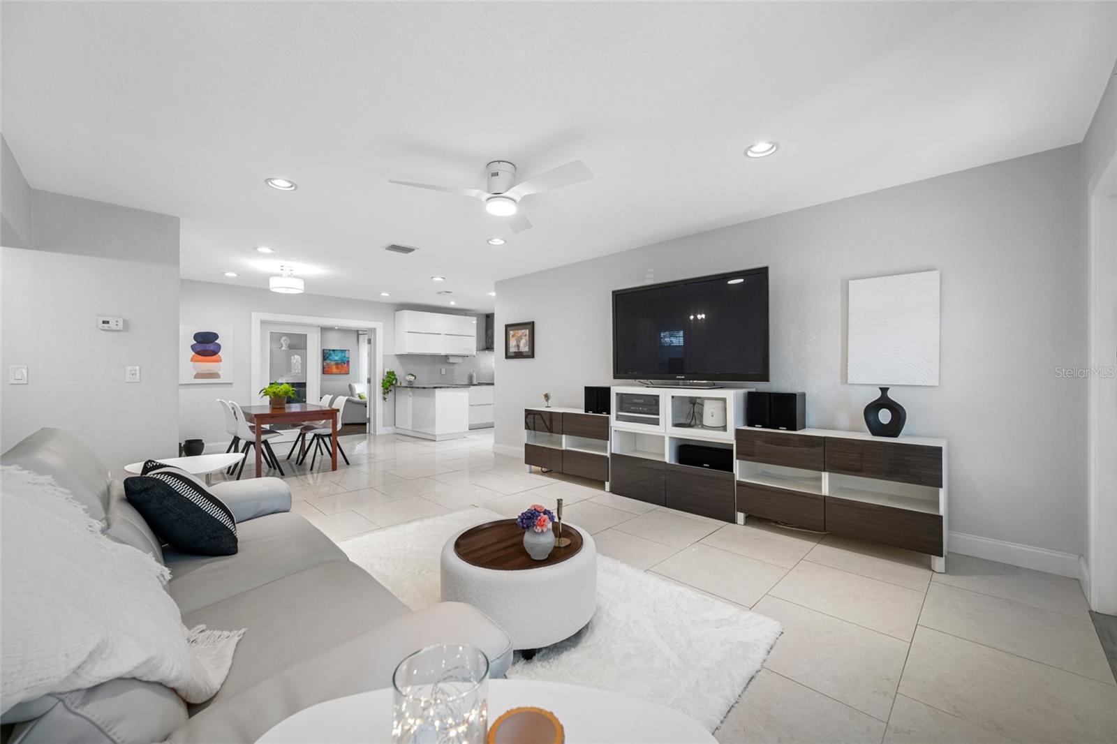2212 NE COACHMAN RD, CLEARWATER, FL — photo 15