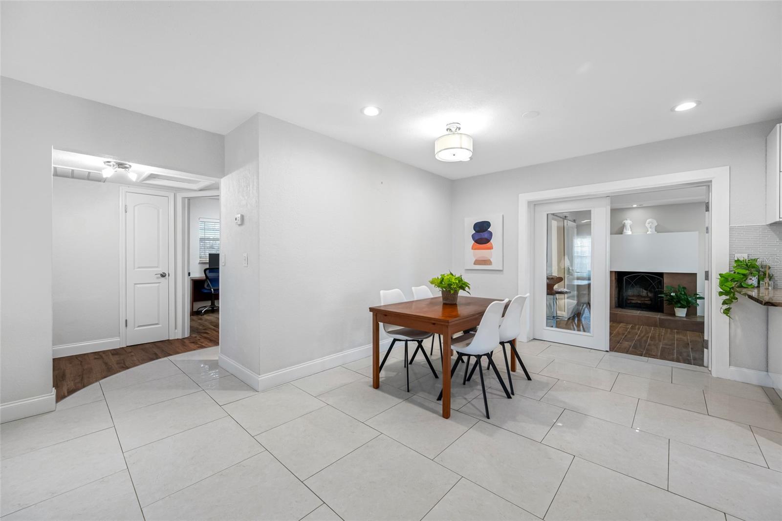 2212 NE COACHMAN RD, CLEARWATER, FL — photo 16