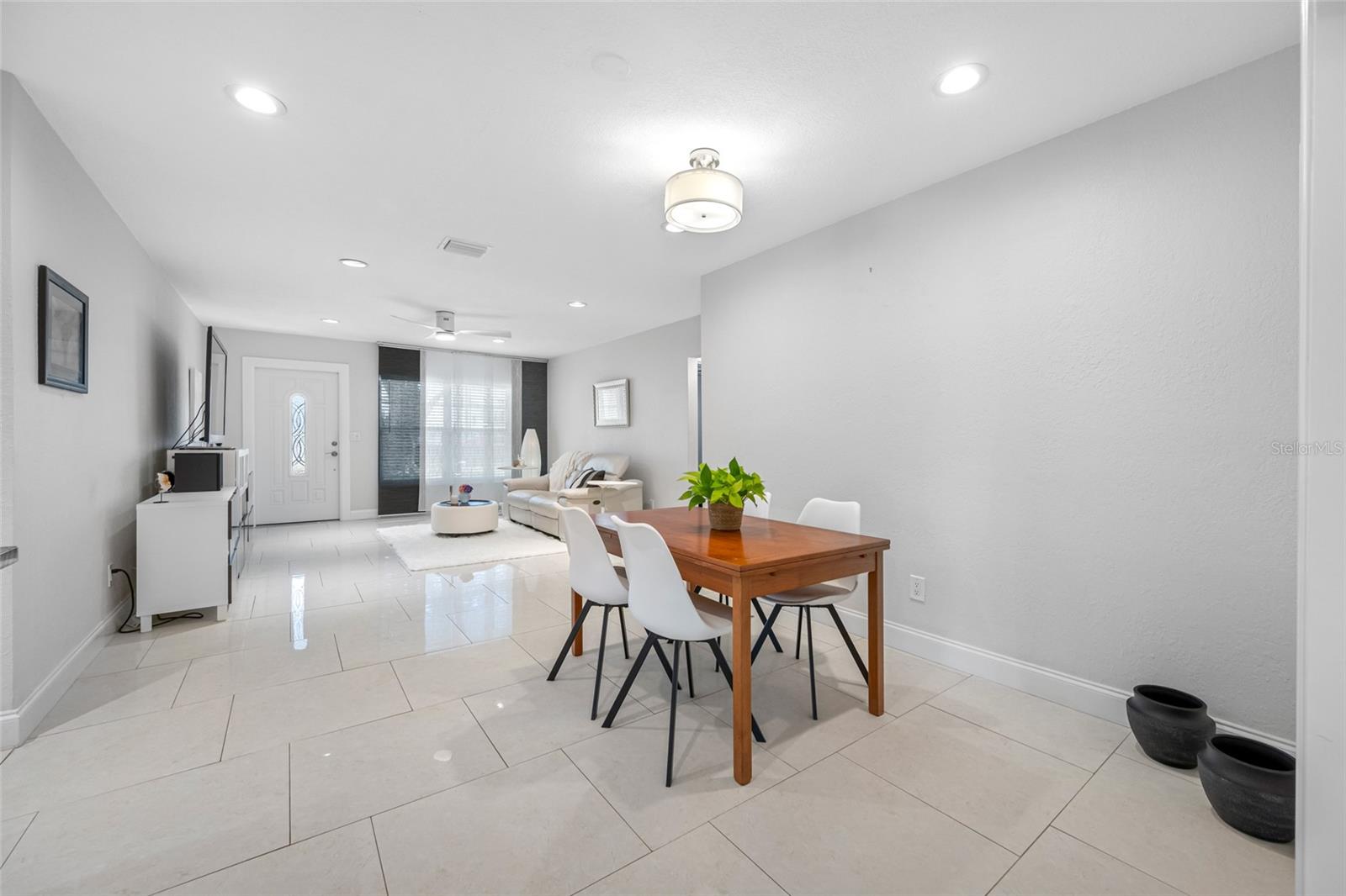 2212 NE COACHMAN RD, CLEARWATER, FL — photo 17