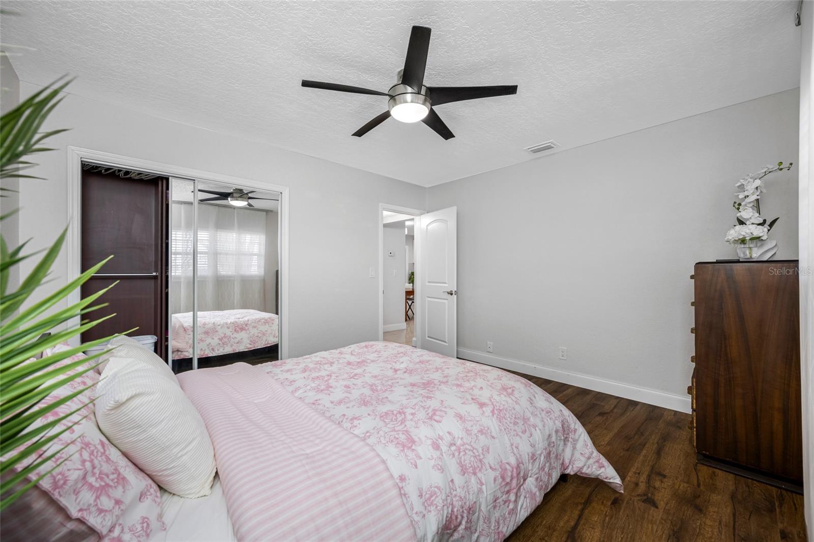 2212 NE COACHMAN RD, CLEARWATER, FL — photo 43