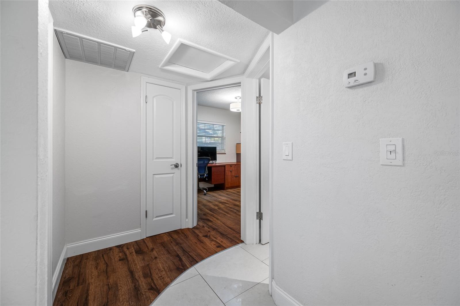 2212 NE COACHMAN RD, CLEARWATER, FL — photo 44