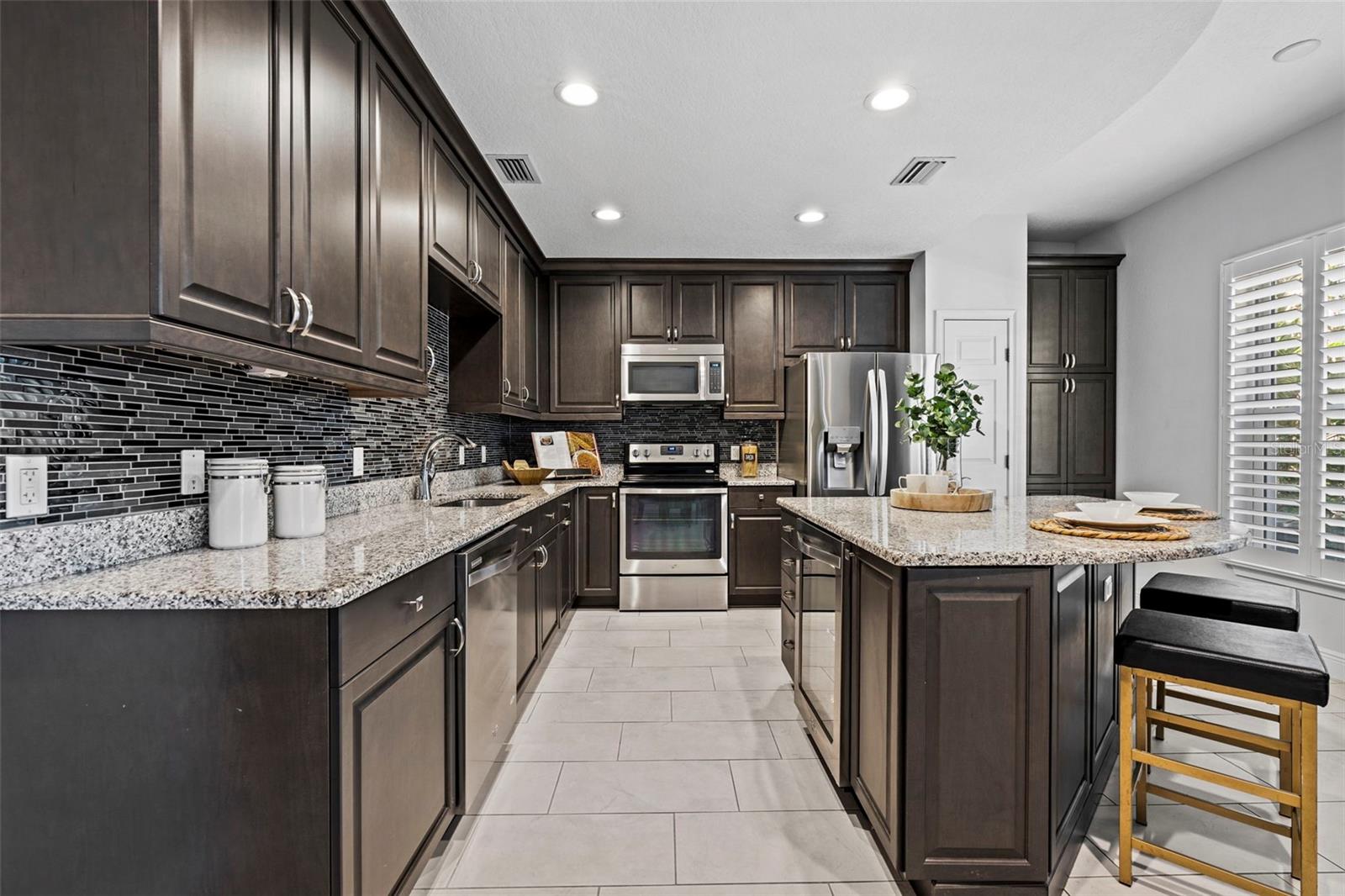 771 DATE PALM LN, ST PETERSBURG, FL — photo 12