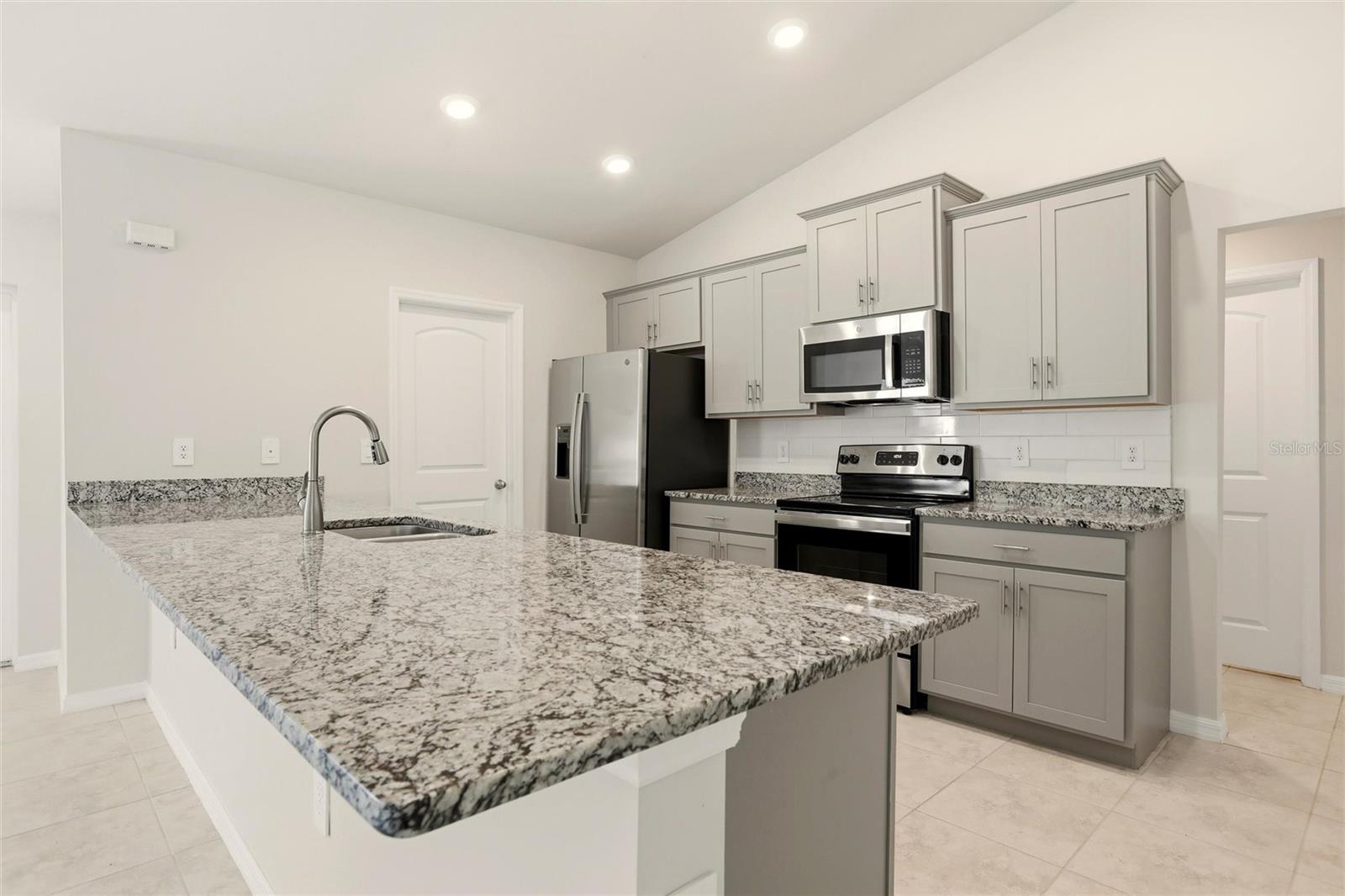 3600 NE 20TH PL, CAPE CORAL, FL — photo 11