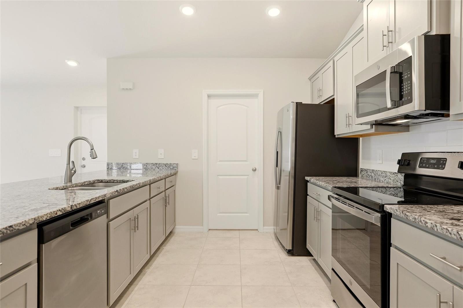 3600 NE 20TH PL, CAPE CORAL, FL — photo 12