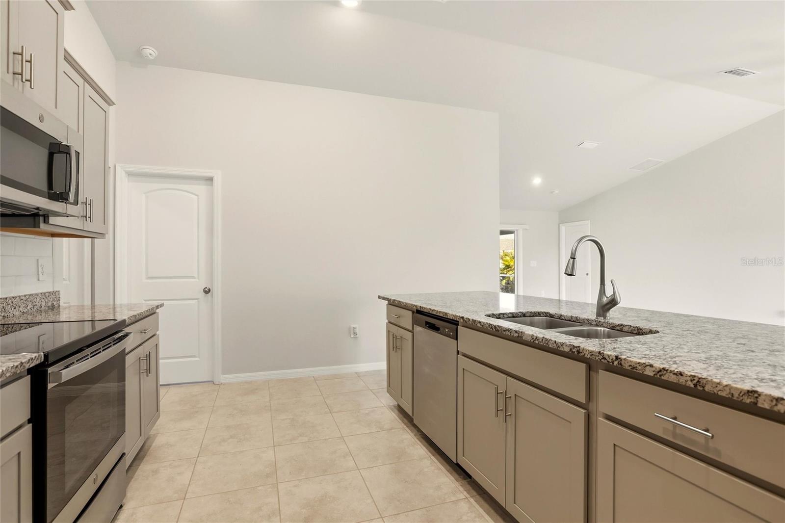 3600 NE 20TH PL, CAPE CORAL, FL — photo 15