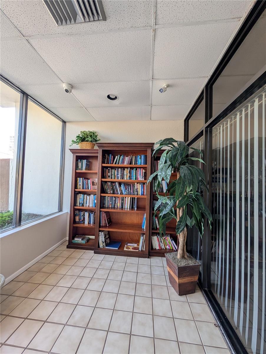 255 DOLPHIN PT #505, CLEARWATER BEACH, FL — photo 41