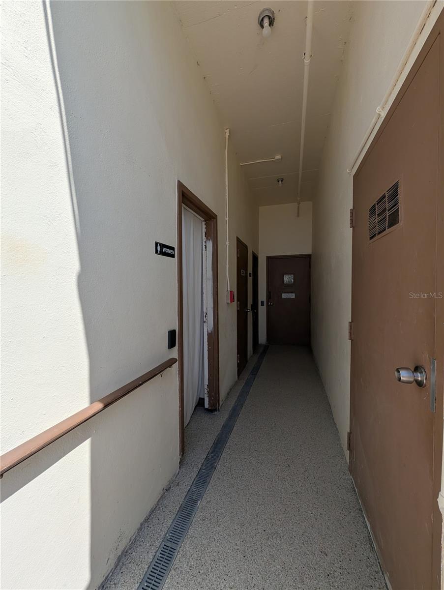 255 DOLPHIN PT #505, CLEARWATER BEACH, FL — photo 52