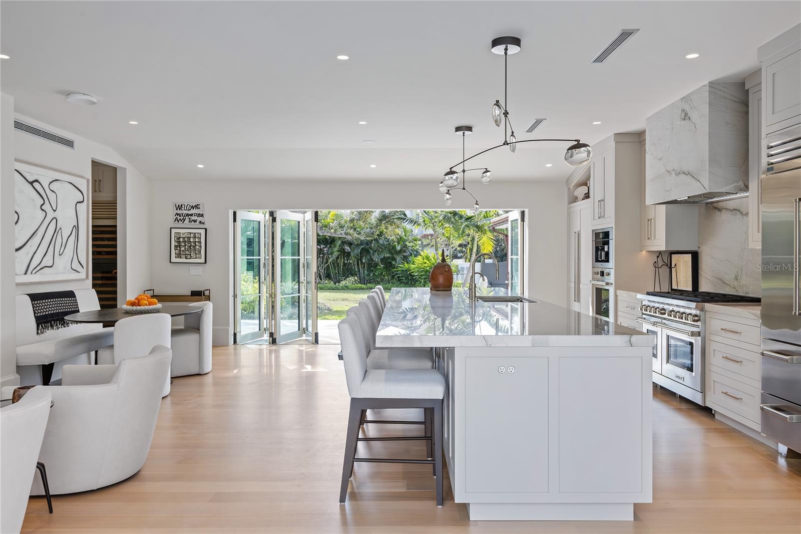 416 BRIGHTWATERS BLVD NE, ST PETERSBURG, FL — photo 21