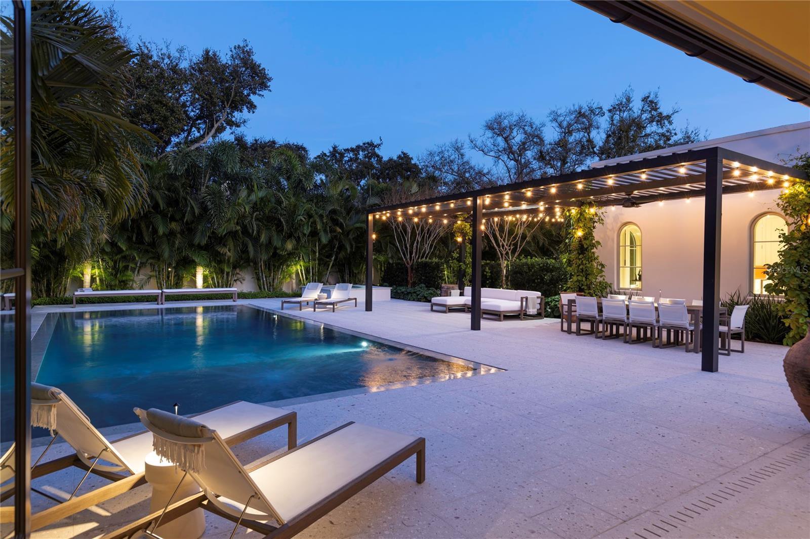 416 BRIGHTWATERS BLVD NE, ST PETERSBURG, FL — photo 49
