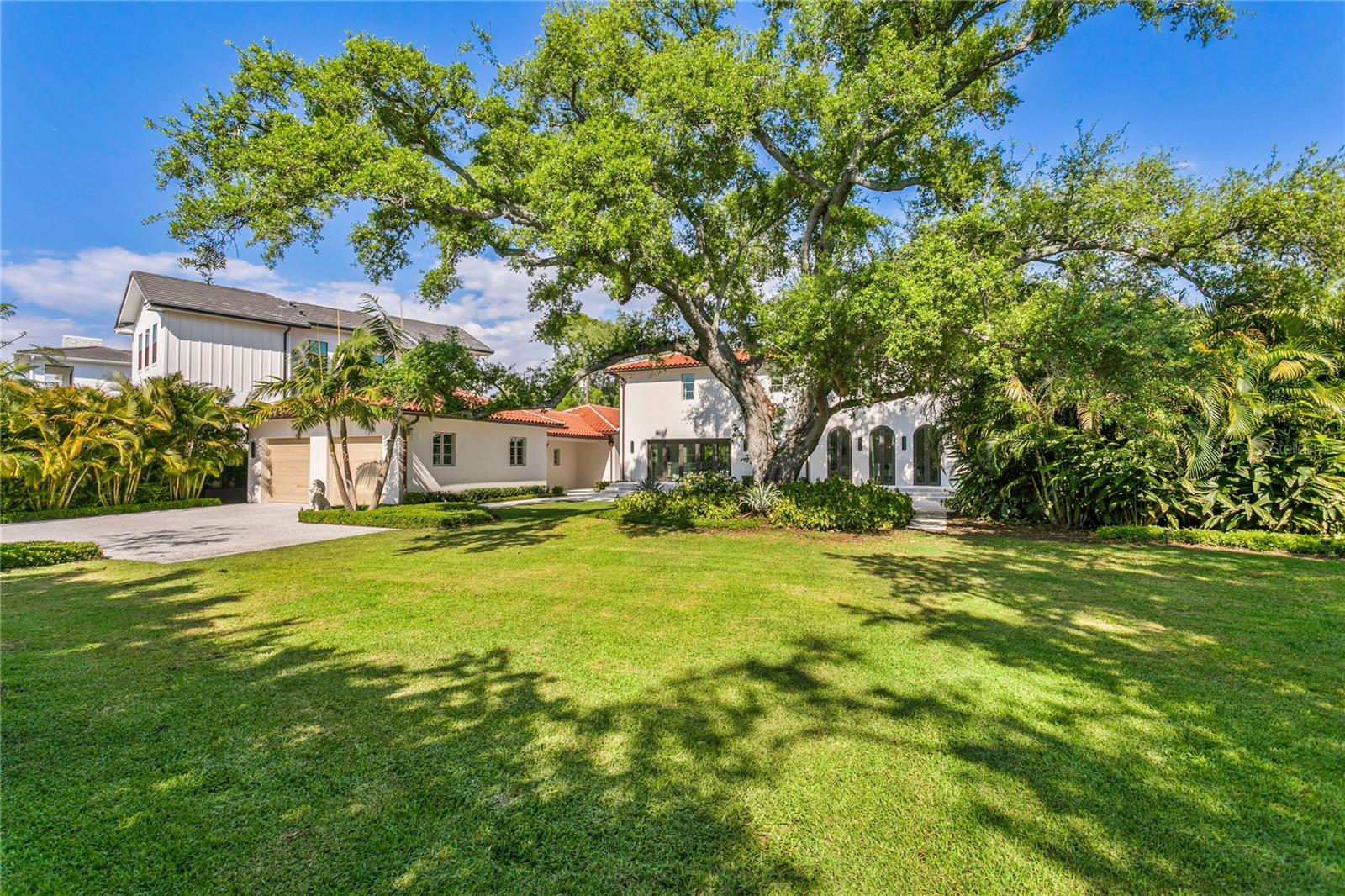 416 BRIGHTWATERS BLVD NE, ST PETERSBURG, FL — photo 57