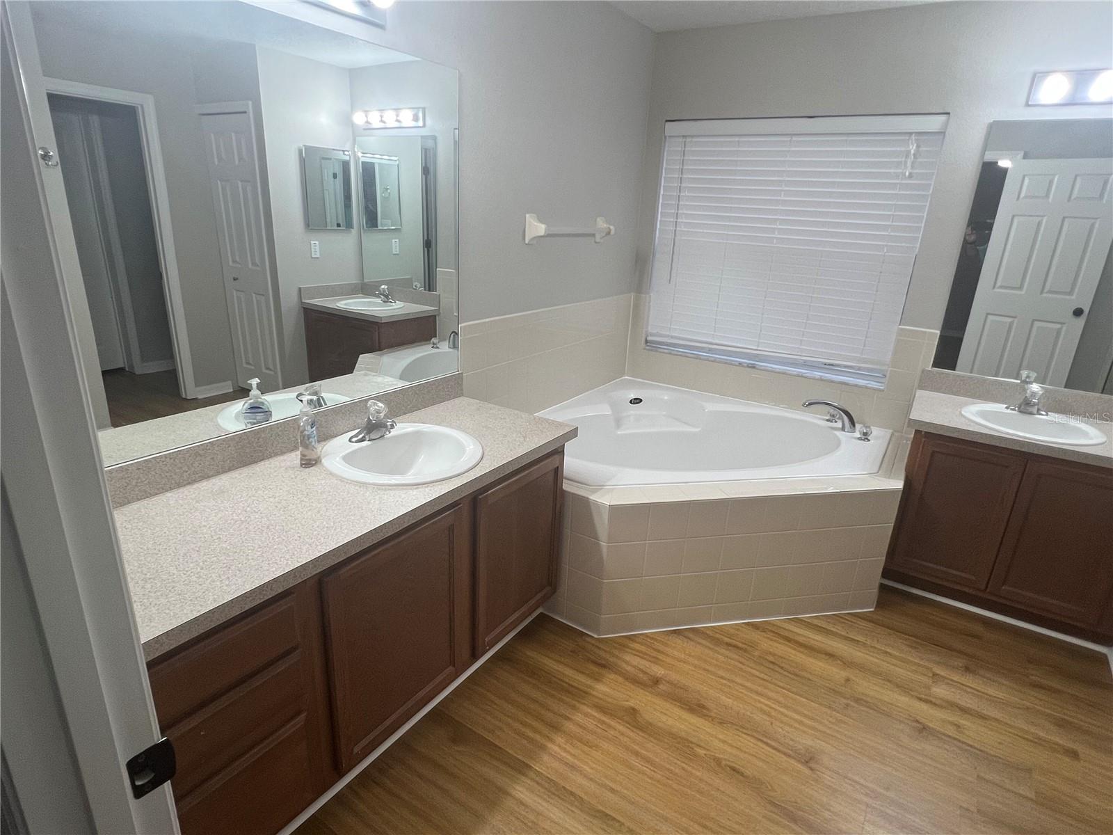 1063 BLUEGRASS DR, GROVELAND, FL — photo 27