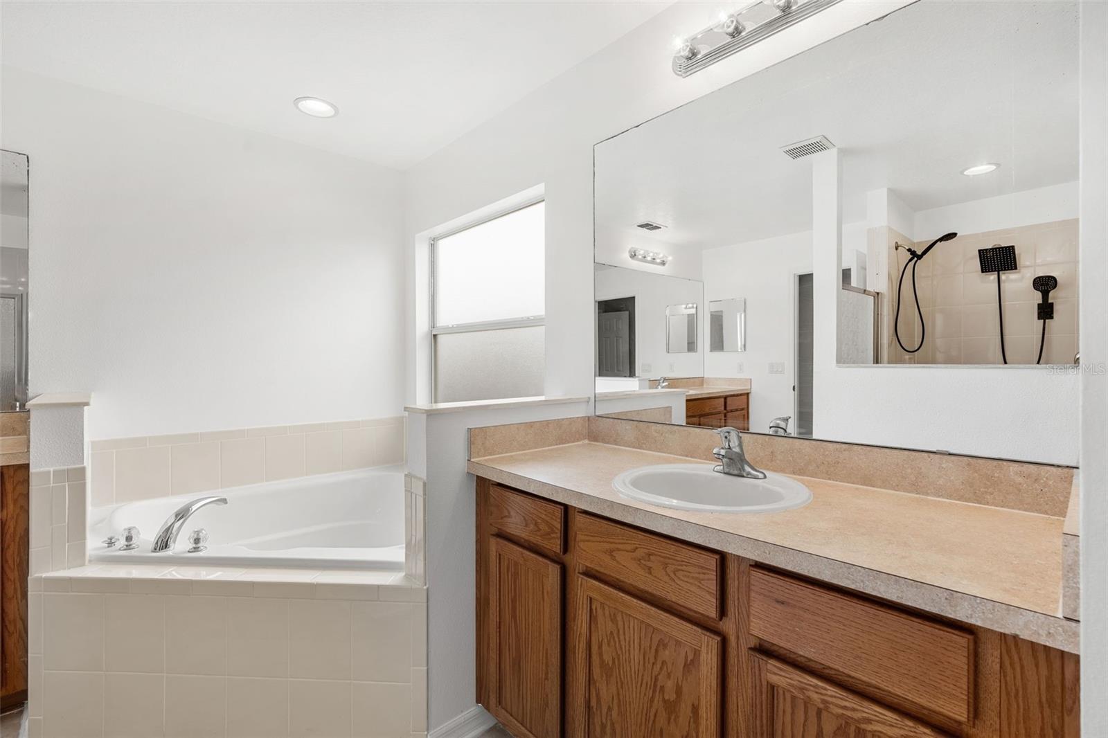 13616 HIDDEN FOREST CIR, ORLANDO, FL — photo 30