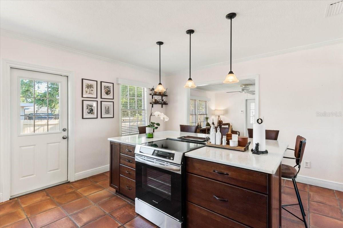 2514 15TH AVE W, BRADENTON, FL — photo 8