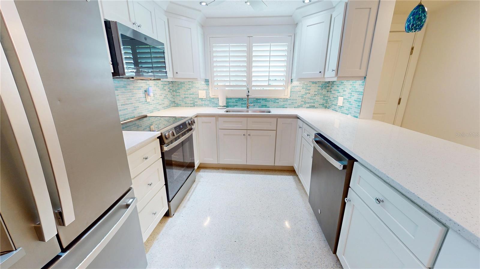 718 SPANISH DR N, LONGBOAT KEY, FL — photo 5
