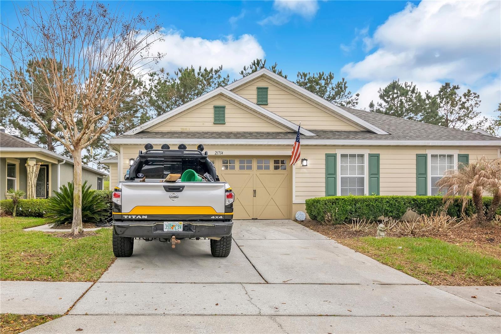 21714 BELGIAN CT, MOUNT DORA, FL