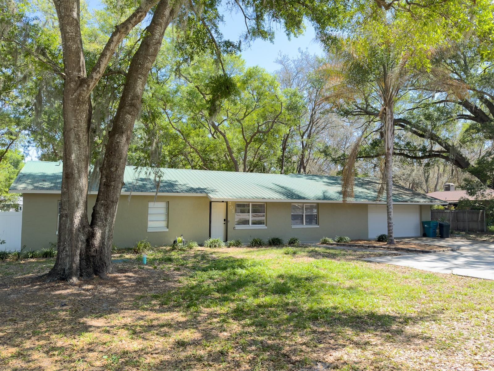 207 MANDARIN LN, FRUITLAND PARK, FL — photo 9