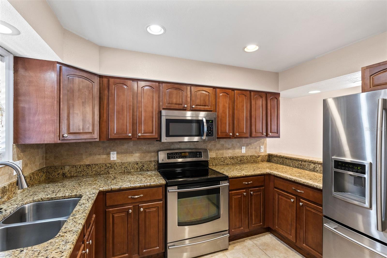 940 DOUGLAS AVE ## 201, ALTAMONTE SPRINGS, FL — photo 3