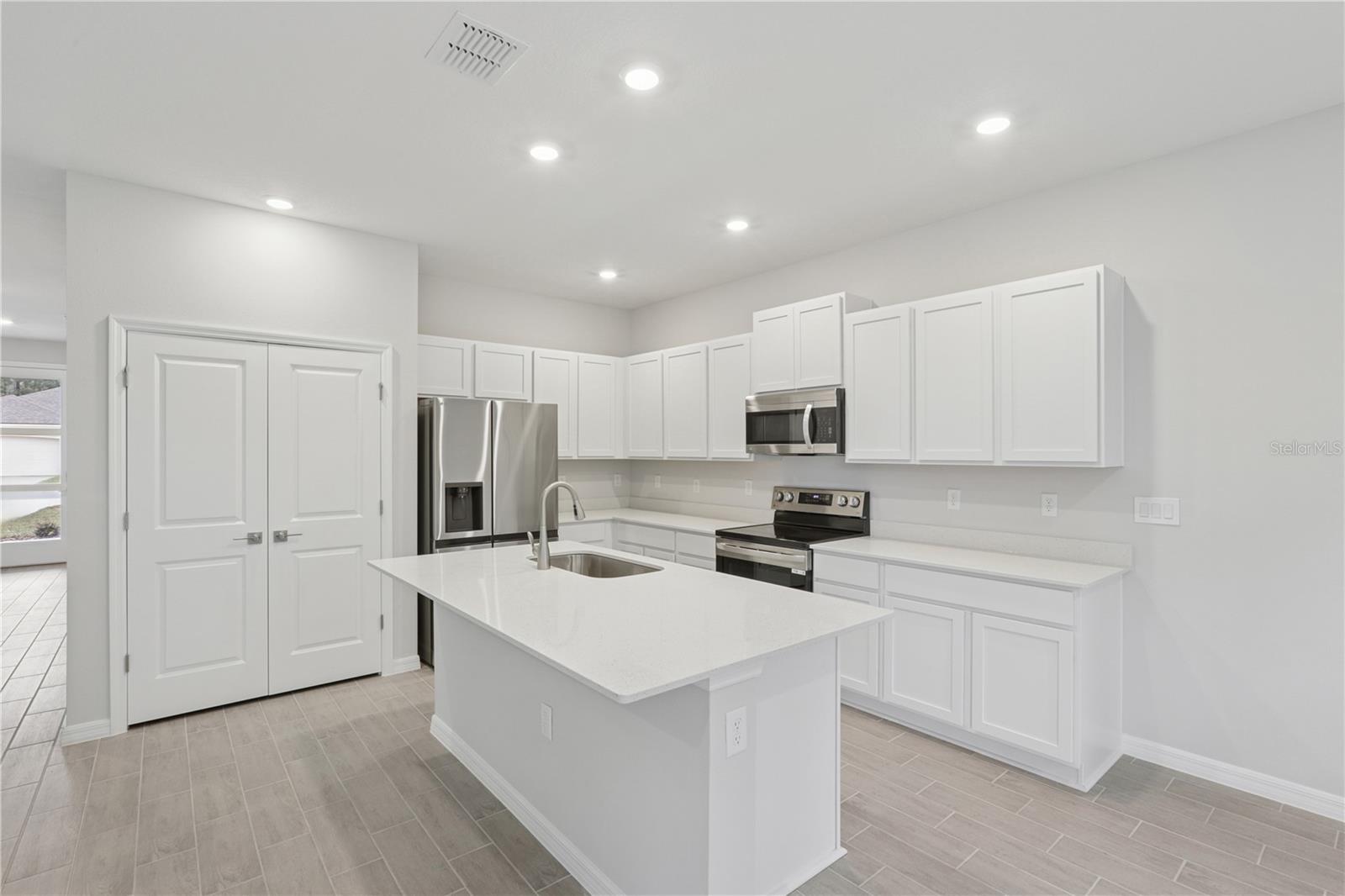 17094 SW 20TH CT RD, OCALA, FL — photo 2