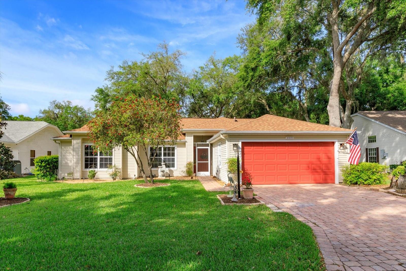 25845 GLEN EAGLE DR, LEESBURG, FL