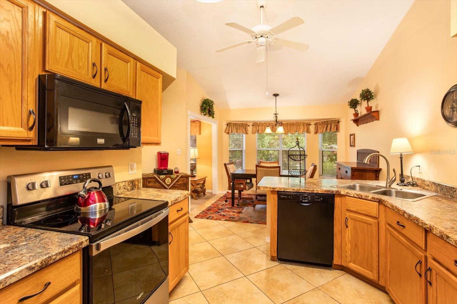 25845 GLEN EAGLE DR, LEESBURG, FL — photo 22