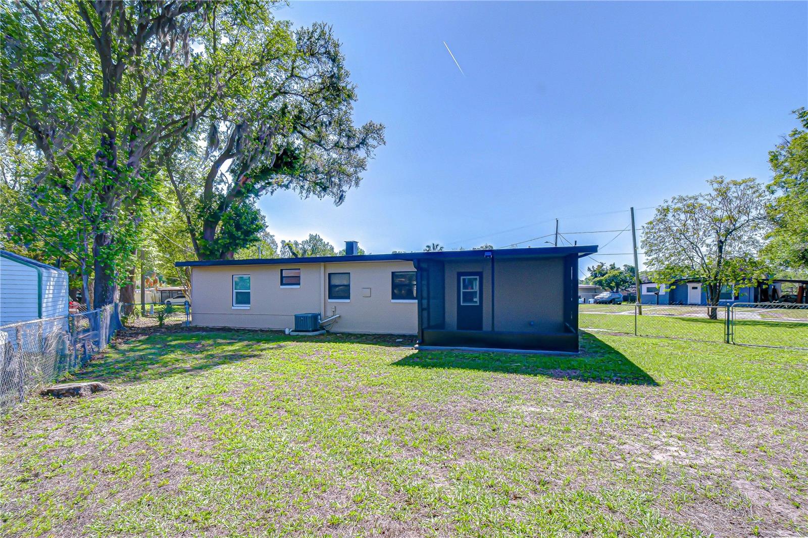 306 E LANGFORD DR, PLANT CITY, FL — photo 2